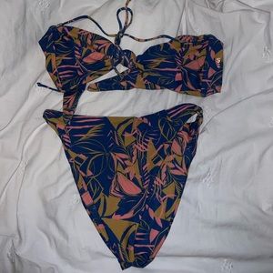 Skatie Anguilla Lyndi Top and Salty Bottom